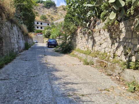 Via Sant'Angelo, 15 - Grotteria