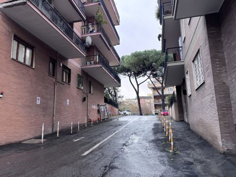 Via Virginia Agnelli, 52 - Roma