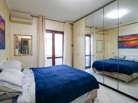 Via Lino Liviabella, 99 - Roma