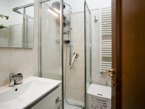 Via Lino Liviabella, 99 - Roma