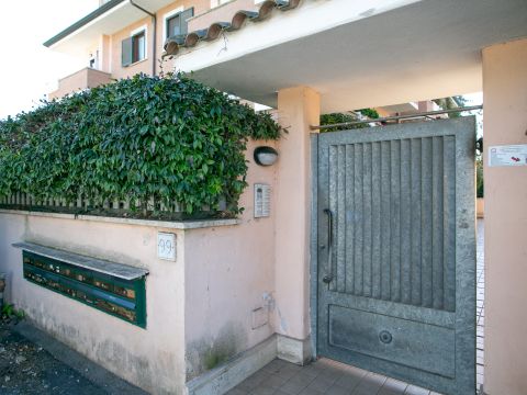 Via Lino Liviabella, 99 - Roma