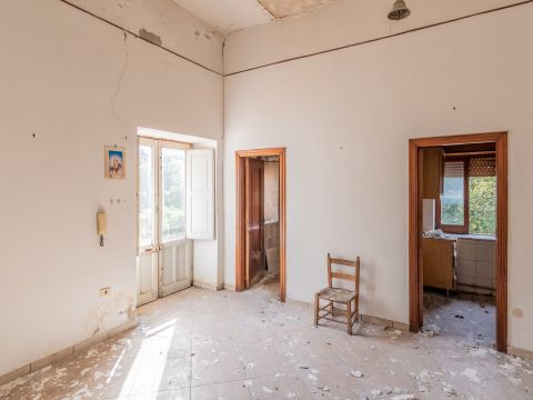 Corso V. Emanuele, 129 - Angri