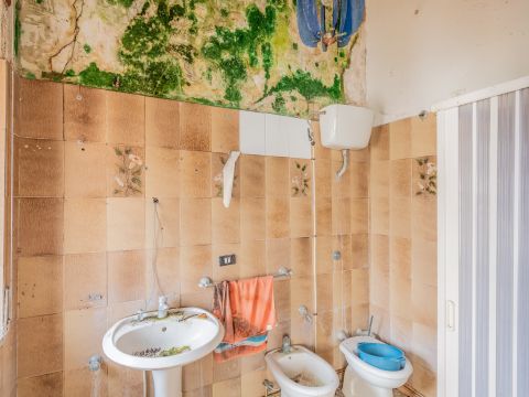 Corso V. Emanuele, 129 - Angri