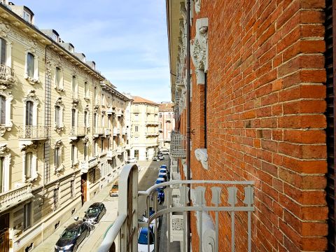 Via Michele Schina, 8 - Torino