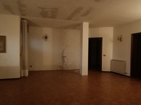 Viale dei Mille, 31 - Mede