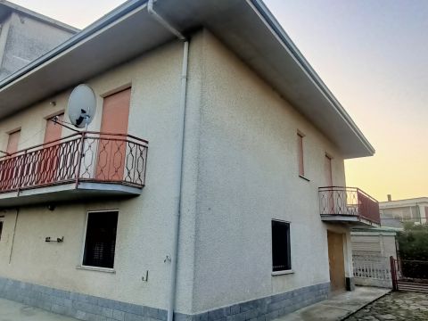 Viale dei Mille, 31 - Mede