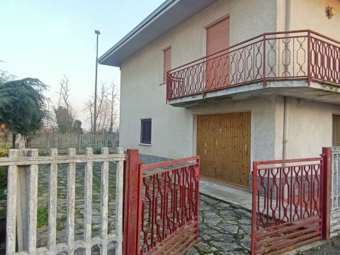 Viale dei Mille, 31 - Mede