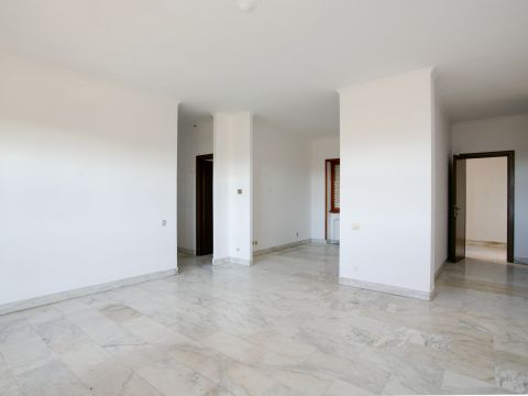 Via di Torre Rossa, 35 - Roma