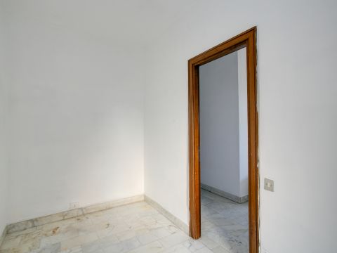 Via di Torre Rossa, 35 - Roma