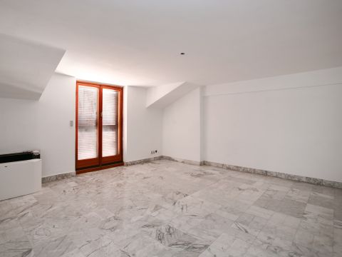 Via di Torre Rossa, 35 - Roma