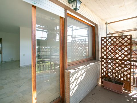 Via di Torre Rossa, 35 - Roma