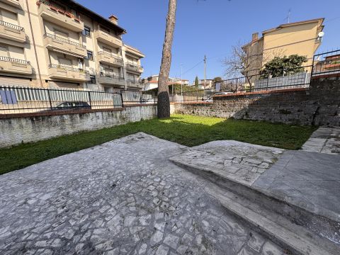 Via Vittorio Alpe - Roma