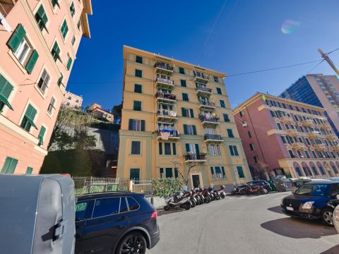 Via Gian Battista Monti, 36 - Genova