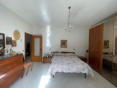 Via Mutulano, 20 - Lettere