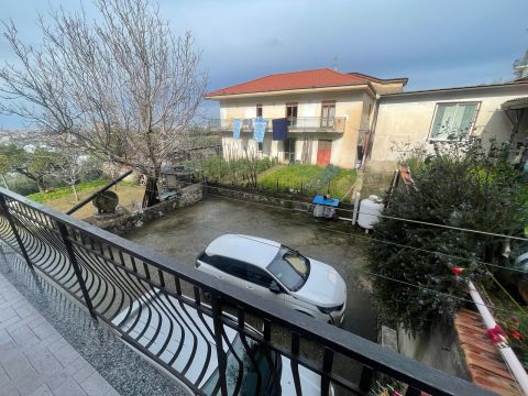 Via Mutulano, 20 - Lettere