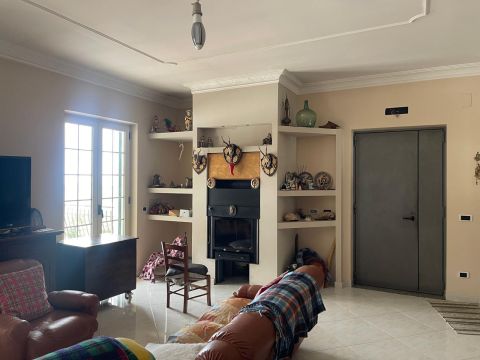 Via Mutulano, 20 - Lettere