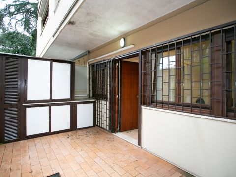 Via Salaria, 348a - Roma