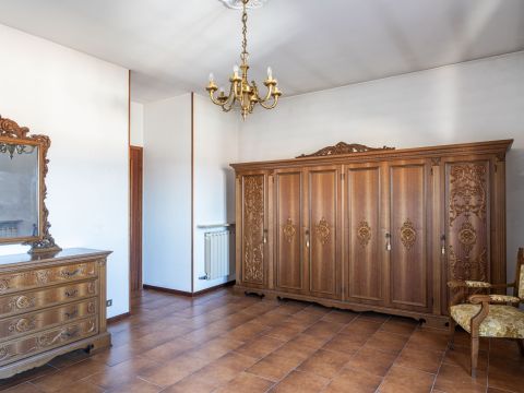 Via XXV Aprile, 32 - Mede