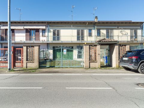 Viale Martiri della Libertà, 58 - Mede