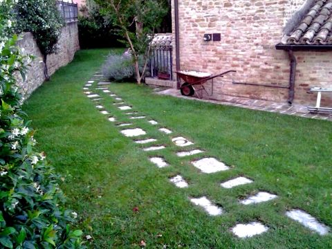 Via Mura, 6 - Fratte Rosa