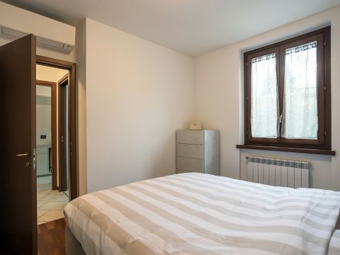 Via Sandro Pertini, 22 - Treviolo