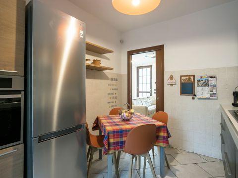 Via Sandro Pertini, 22 - Treviolo