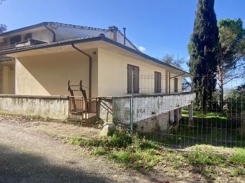 Viale Mazzini, 41/B - Peccioli