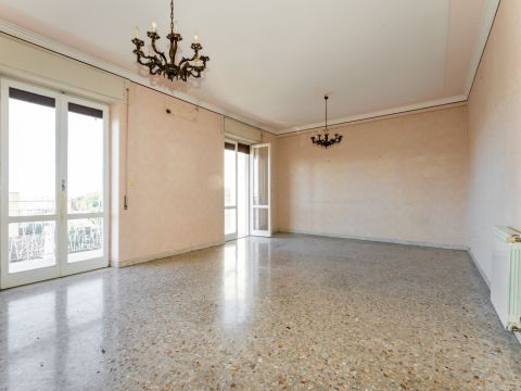 Via Vittorio Emanuele da Bormida, 45 - Catania