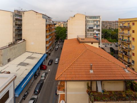 Via Vittorio Emanuele Orlando, 182 - Catania
