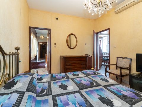 Via Vittorio Emanuele Orlando, 182 - Catania