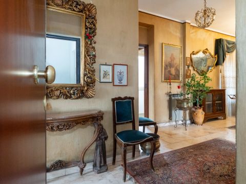 Via Vittorio Emanuele Orlando, 182 - Catania