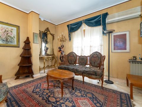 Via Vittorio Emanuele Orlando, 182 - Catania