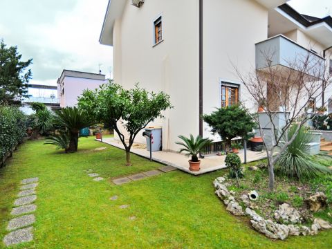 Via Ombrone, 5 - Latina