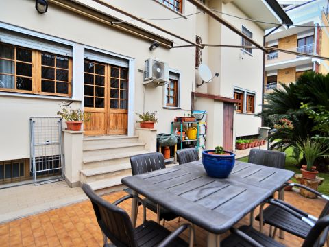 Via Ombrone, 5 - Latina