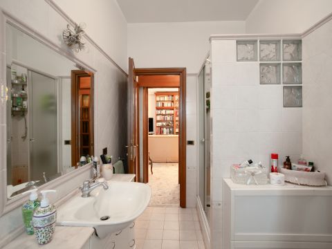 Via Bosco Marengo, 59 - Roma