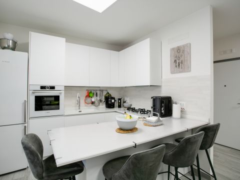 Via Ildebrando della Giovanna, 81 - Roma