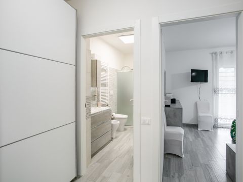 Via Ildebrando della Giovanna, 81 - Roma