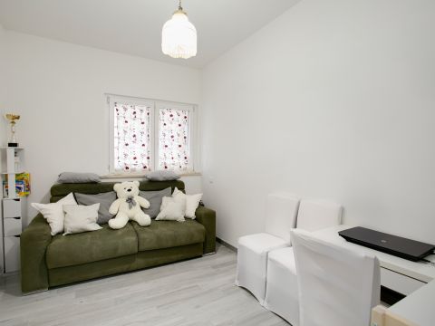 Via Ildebrando della Giovanna, 81 - Roma