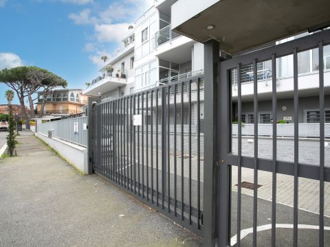 Via Ildebrando della Giovanna, 81 - Roma