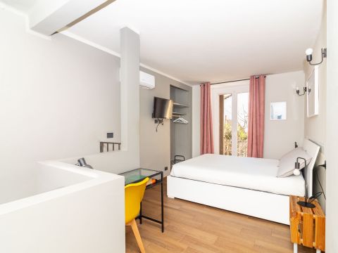 Corso Emilia, 33 - Torino