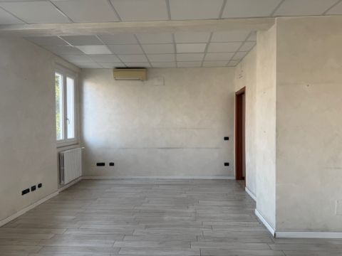 Largo Remo Coen - Parma