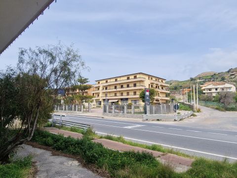 Corso Italia, 8 - Motta San Giovanni