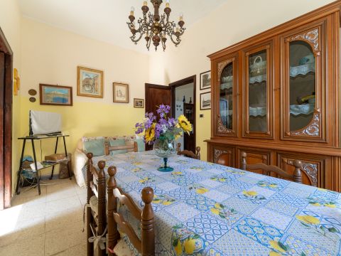 Via Tremonti, 18 - Pedara