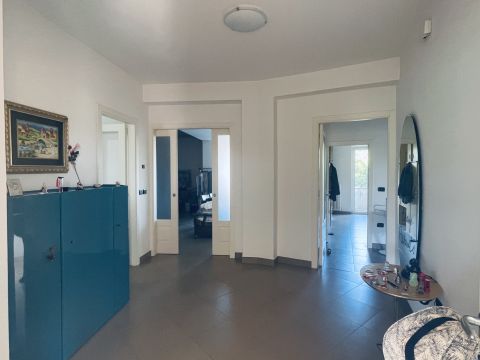 Via Indipendenza, 76 - Sant'egidio Alla Vibrata