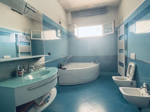 Via Indipendenza, 76 - Sant'egidio Alla Vibrata