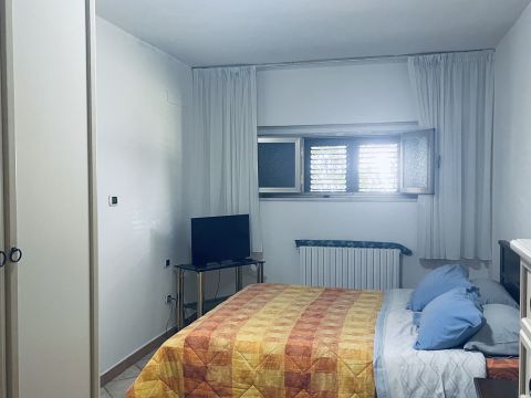 Via Indipendenza, 76 - Sant'egidio Alla Vibrata