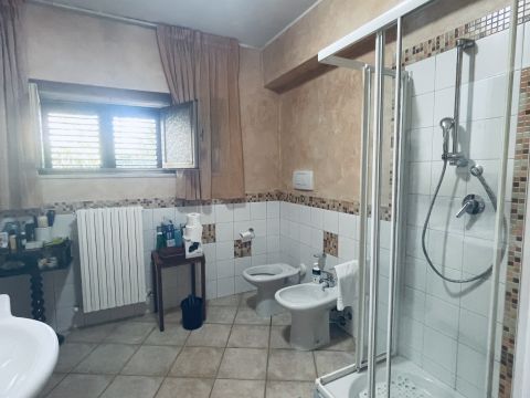 Via Indipendenza, 76 - Sant'egidio Alla Vibrata