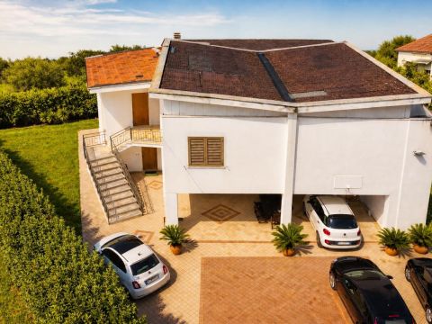 Via Indipendenza, 76 - Sant'egidio Alla Vibrata