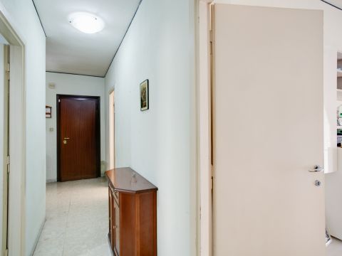 Via Calpurnio Fiamma, 130 - Roma