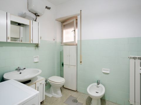 Via Calpurnio Fiamma, 130 - Roma